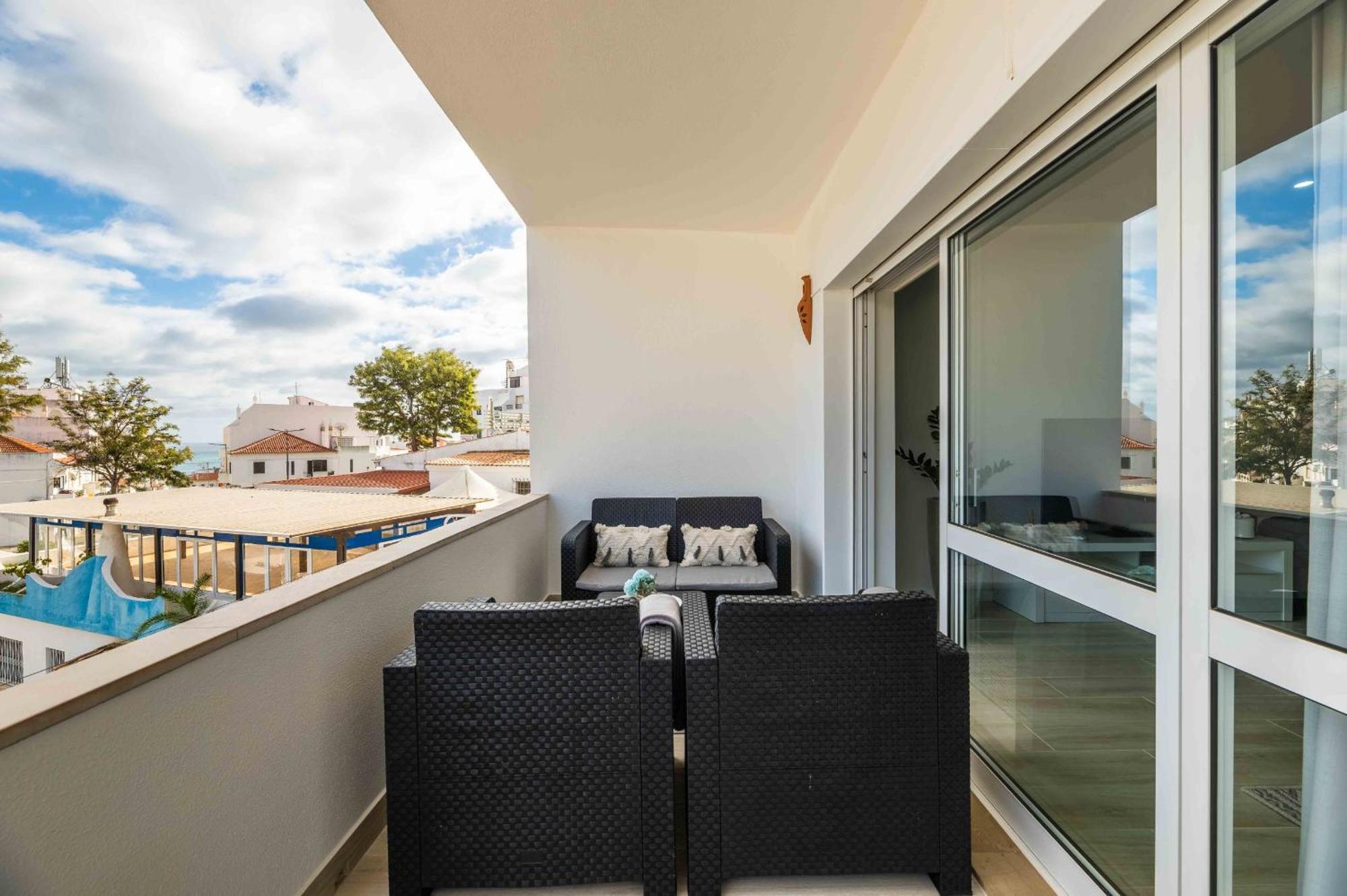 Casa Santa Maria - Sea View - 500M From The Beach - Wifi アルブフェイラ エクステリア 写真
